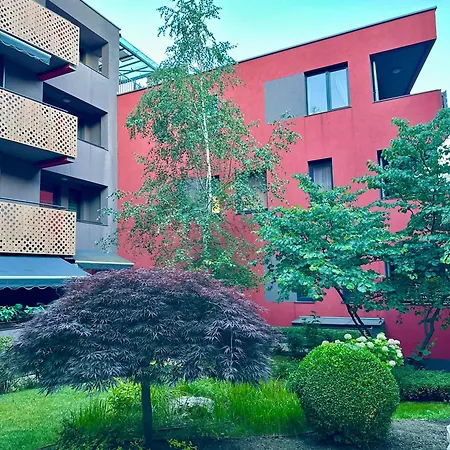Aurelia Apartment *